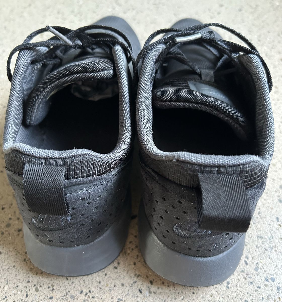 Nike Scarpe da uomo: Nike Air Max Tavas – Usato da Zürich venduto da Facellas 2