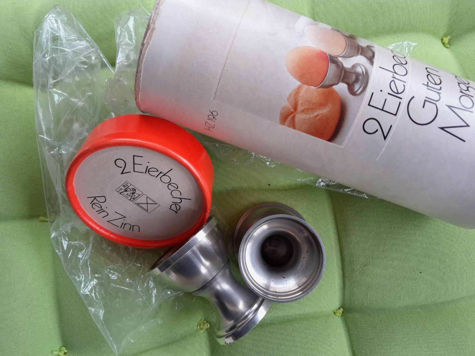 Altre Stoviglie: Eierbecher oder mini Shot Cups 2 St. ZINN mit Box neu – Nuovo e nell'imballaggio originale da Aldesago venduto da ant_zk5q 3