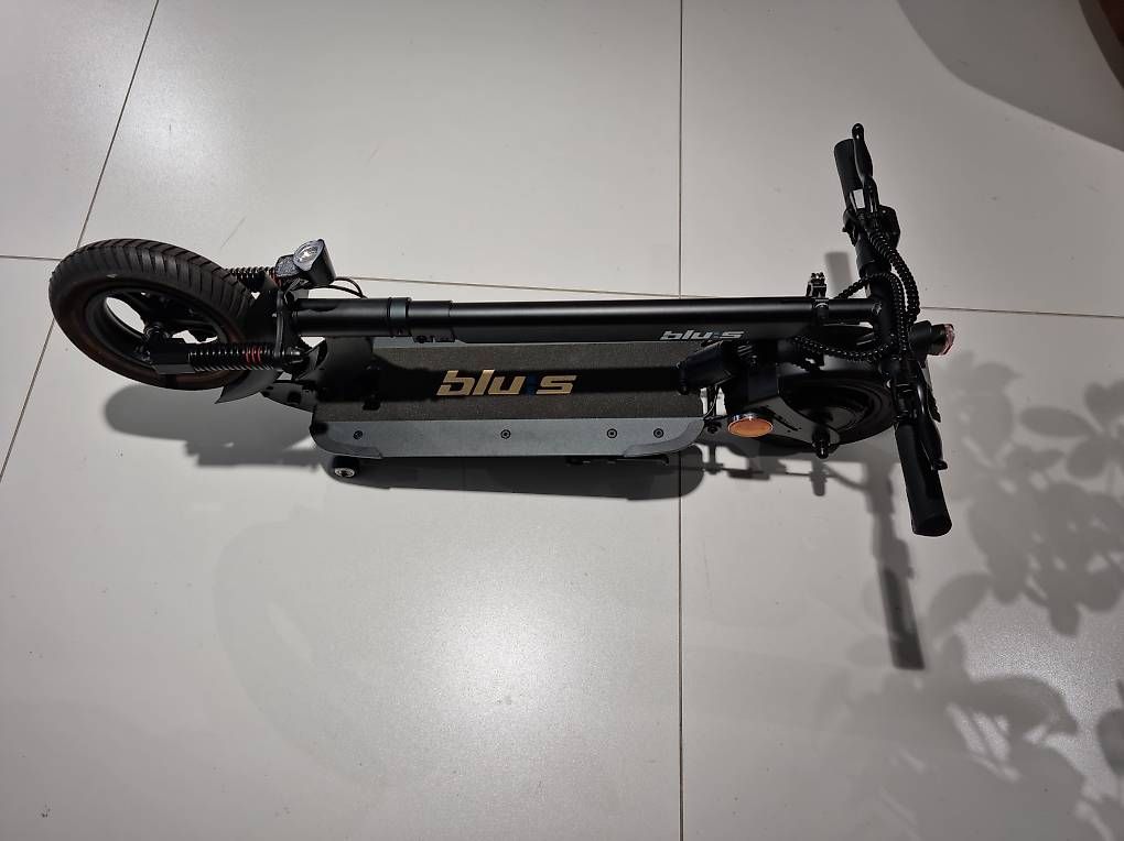 Veicoli elettrici: E-Roller TYp.XT950 – Usato da Rupperswil AG venduto da Fiatpafumi 1