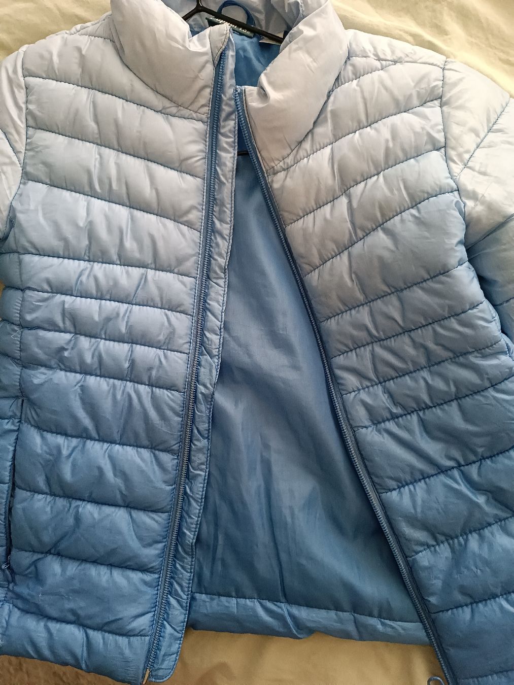 Vestes & Manteaux: Jacke / leichte Steppjacke Mädchen Gr 128 – D'occasion à Binz par julijuli 2