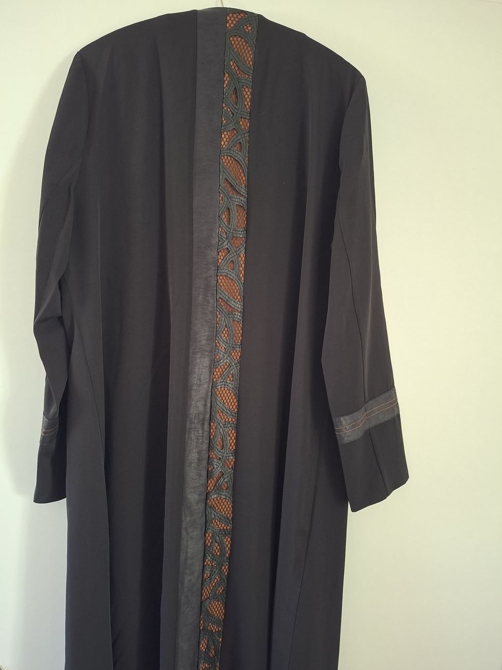 Kleider: Abaja Gr.48 – Gebraucht aus Aarburg von ssi_ckz5 1