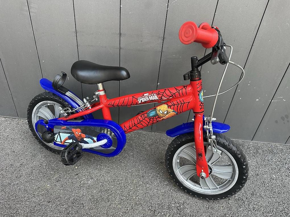 Vélos: Bicicletta bimbo Spiderman  – D'occasion à Quartino par DiloUsato