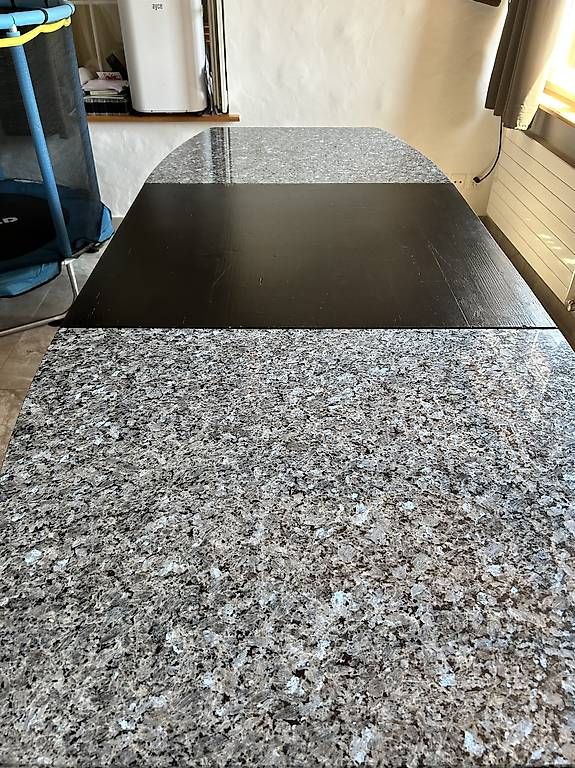 Tables: Marmor Esstisch – D'occasion à Oberaach par xxvaaneexx