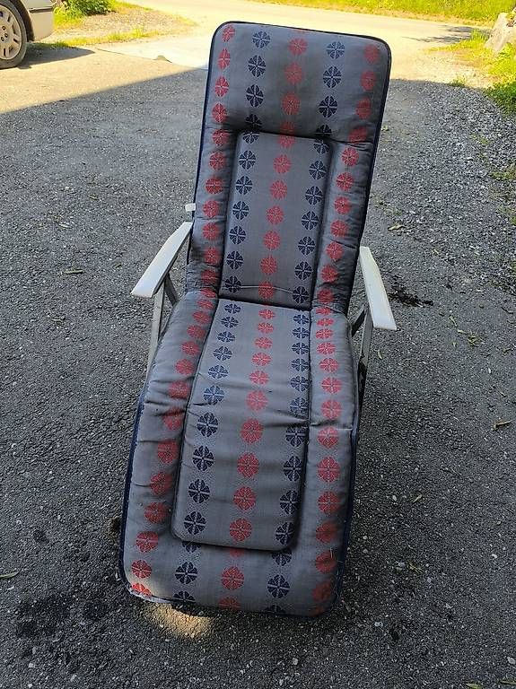 Chaises longues: Sitzliegestuhl – D'occasion à Untersteckholz par Rocky_B
