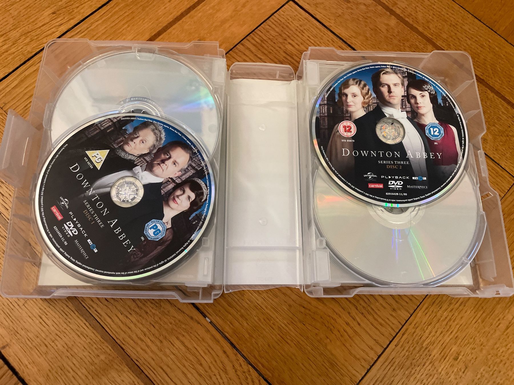 Tutti i DVDs: Downton Abbey DVD Box Staffeln 1-5 – Usato da Genève venduto da Livsonman 3