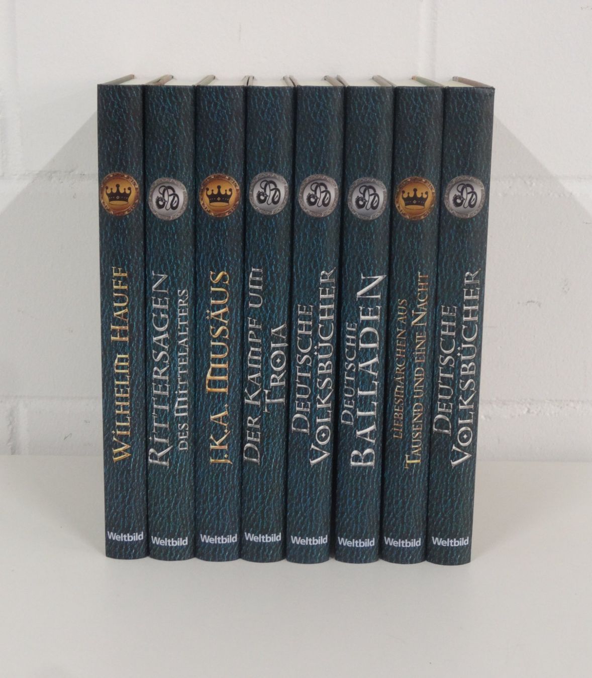 Libri: Weltbild Märchen Sammlung ( 16 Bände) – Usato da Volketswil venduto da brockipfannenstil 3