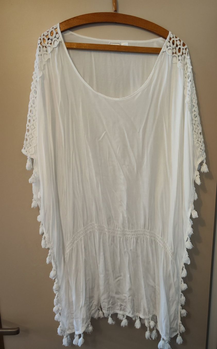 Tuniche: Tunika Kleid mit Bommel, Gr. 44/46 – Nuovo (secondo la descrizione) da Reinach BL venduto da chilller92 4