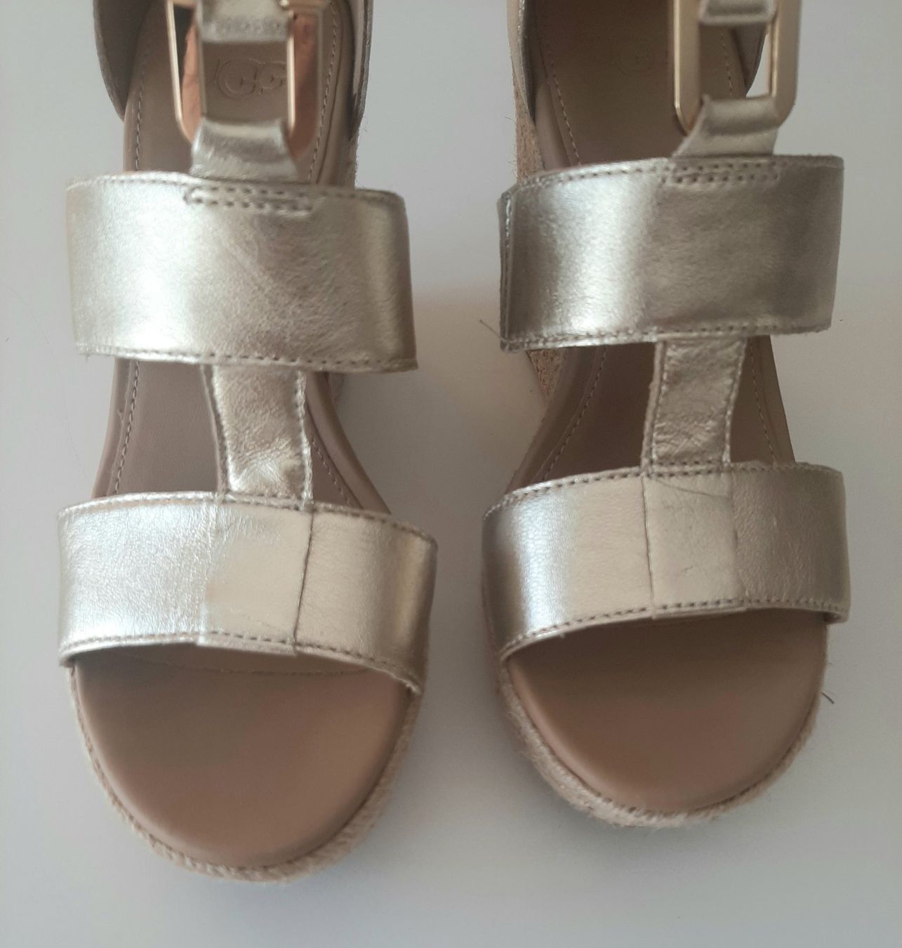 Ugg Scarpe da donna: Sandales compensées dorées Ugg 36 – Usato da Chêne-Bourg venduto da chsandra34 3