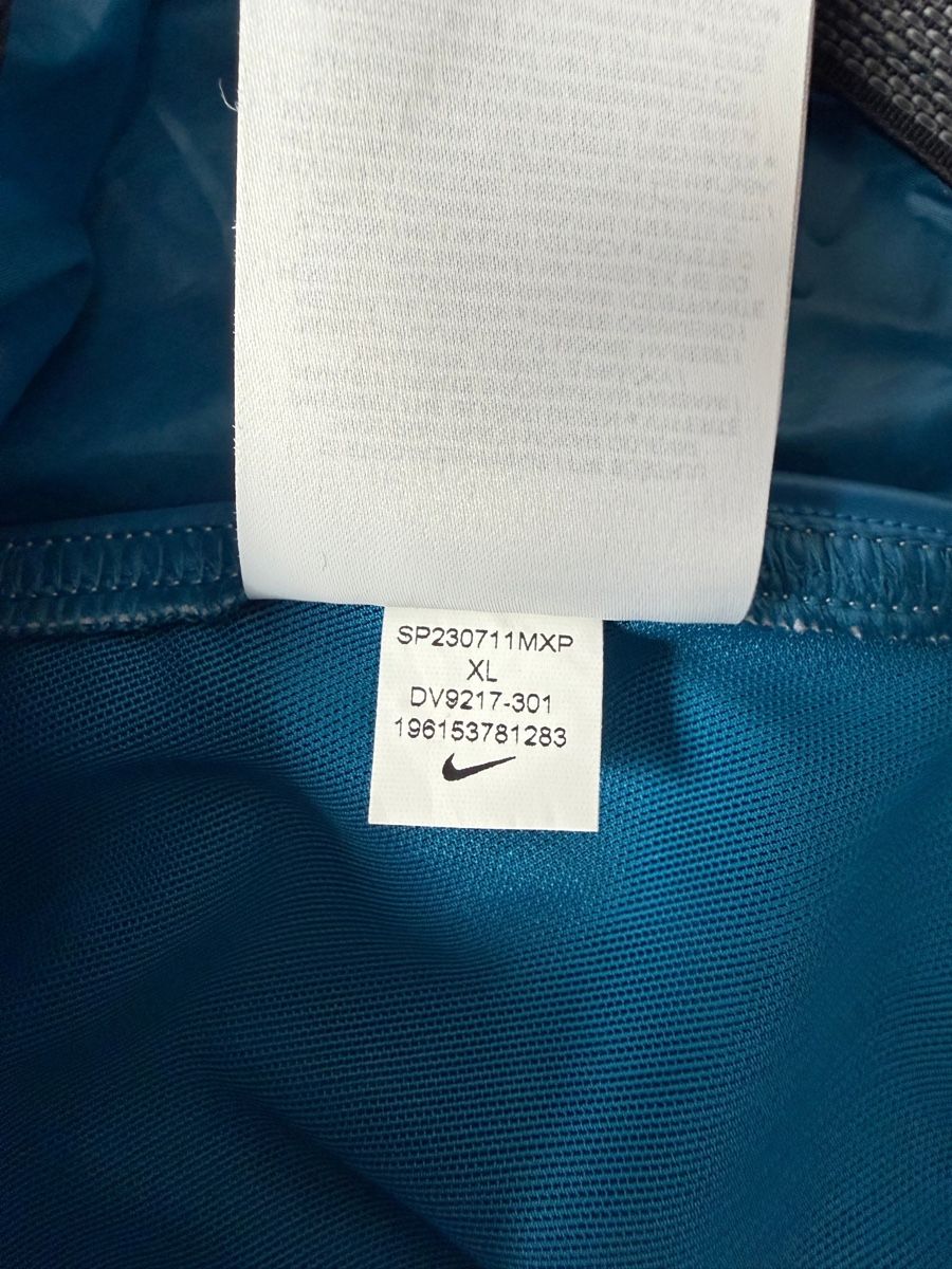 Nike Giacche: Nike ACG Wind jacket – Usato da Lausanne venduto da Histoiredesapes 3