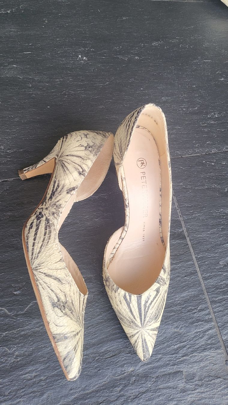 Kaiser Damenschuhe: Peter Kaiser Pumps Gr. 4 / 37, Python Print, neuwertig – Gebraucht aus Gutenswil von Spomi