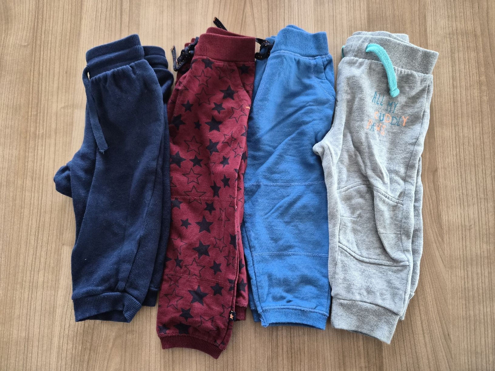 Lotti & Set di vestiti: Kleiderpaket Herbst/Winter Junge Gr. 74/80 – Usato da Schötz venduto da Nico040 5