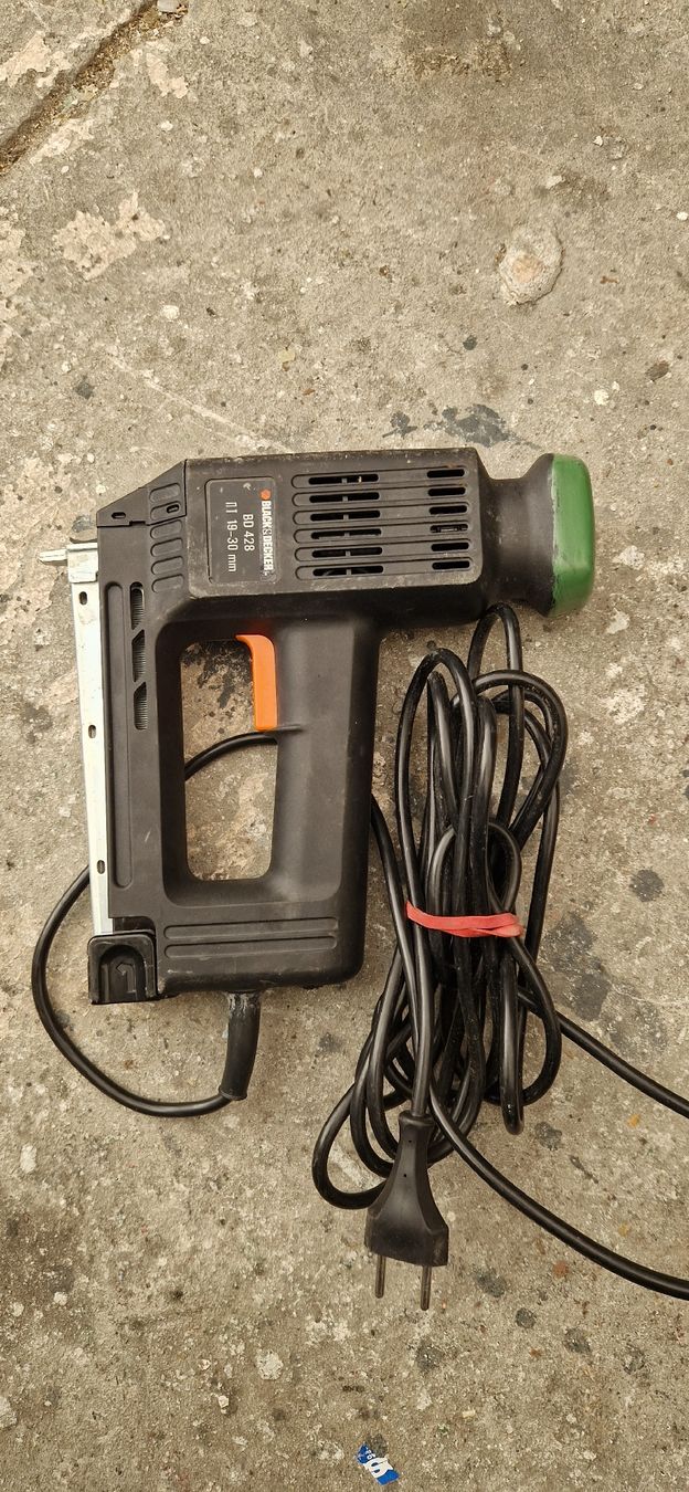 Tutte le macchine: Elektrotacker Black and Decker – Usato da Romanshorn venduto da fag_gnd6 2