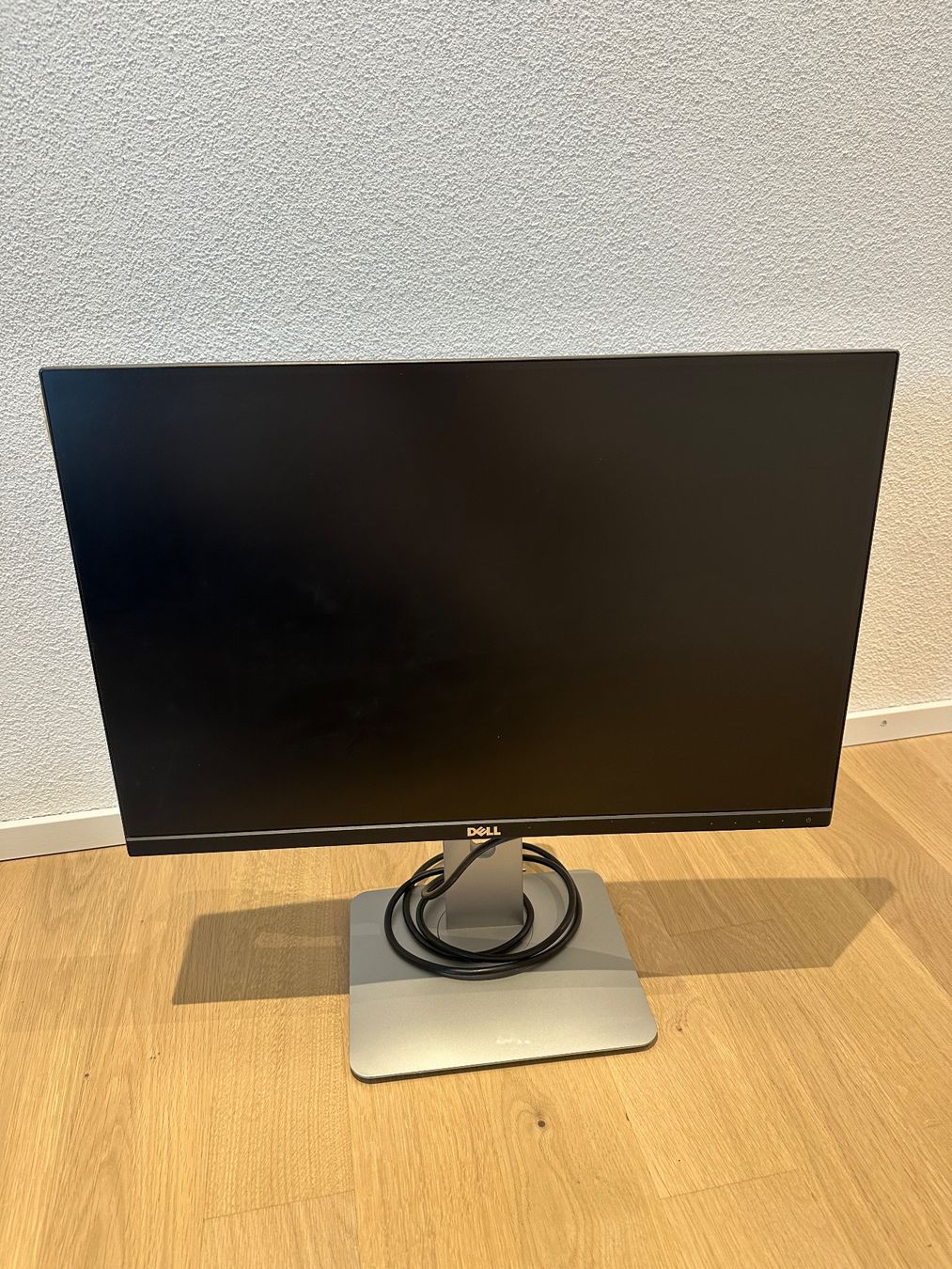 Dell Monitor: Bildschirm 24 Zoll – Usato da Zürich venduto da cin_mg8w
