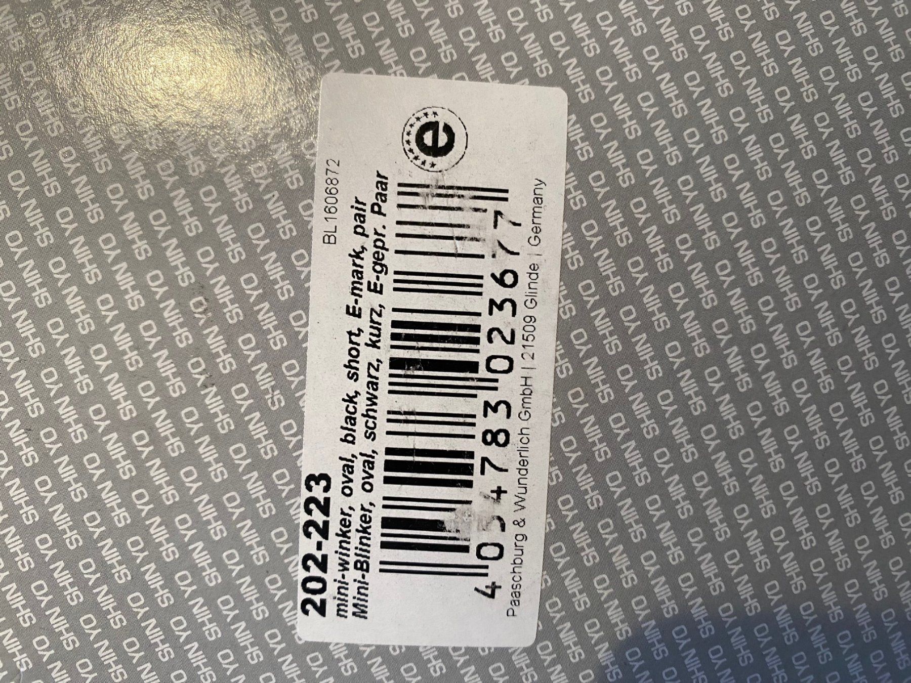 Tutti i ricambio per moto: SHIN YO - Mini-Blinker-Oval schwarz 20 mm E-geprüft – Nuovo e nell'imballaggio originale da Hombrechtikon venduto da Loollaan 1