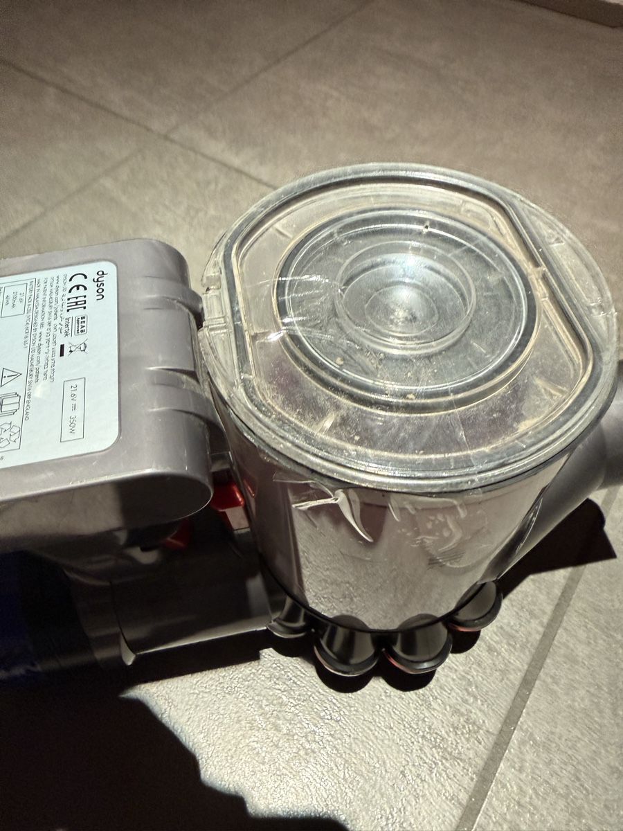 Dyson Staubsauger & Zubehör: Dyson v7  – Defekt aus Claro von KarinS84 2