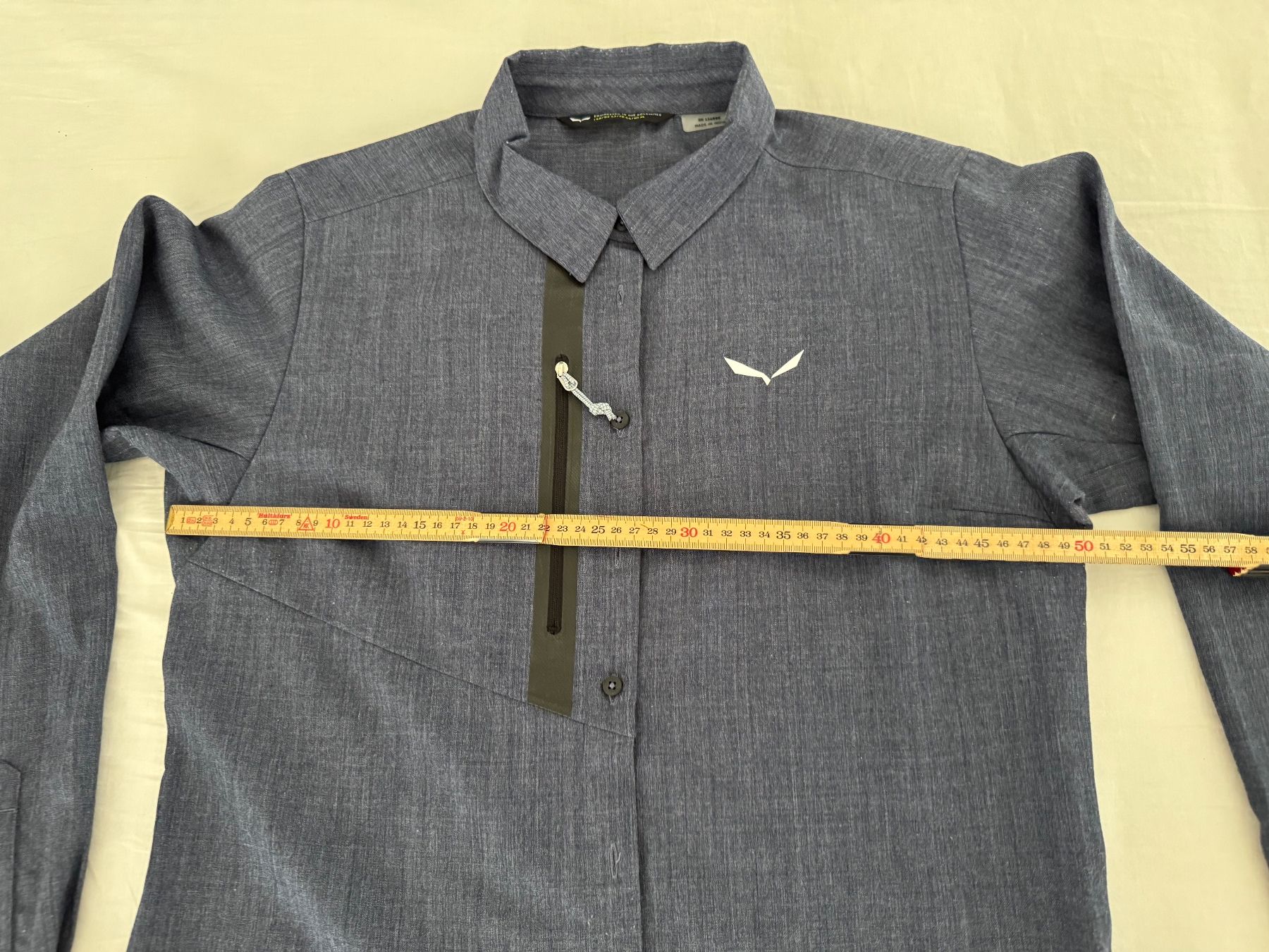 Salewa Chemisiers: Bluse Salewa aus Wolle / Polyester – D'occasion à Zürich par gaw_kp6c 1