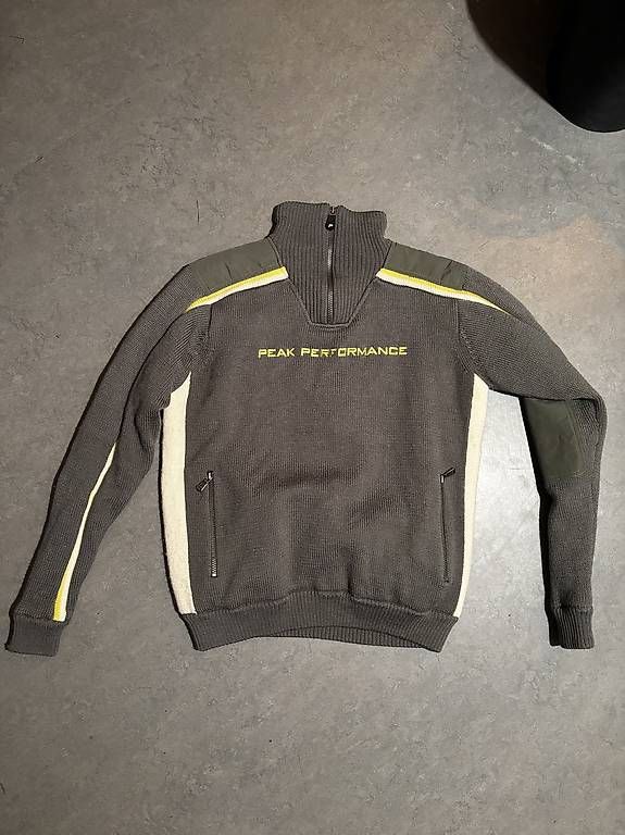 Maglioni & Felpe: Peak Performance Quarter Zip – Usato da Zürich venduto da ljuben1