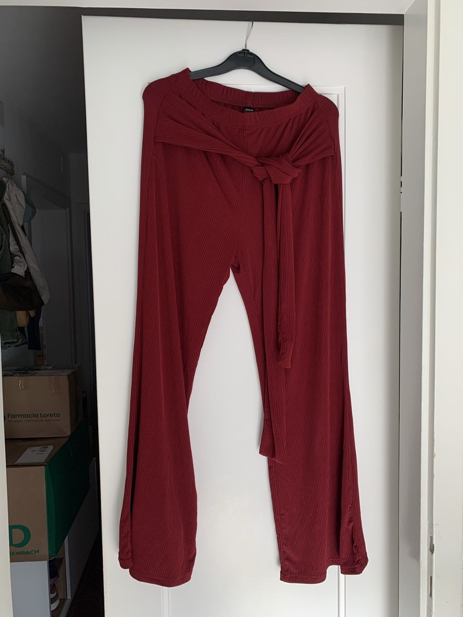 Lotti di vestiti: Grosses Kleiderpaket gr M/L – Usato da Olten venduto da ema_c6lr 7