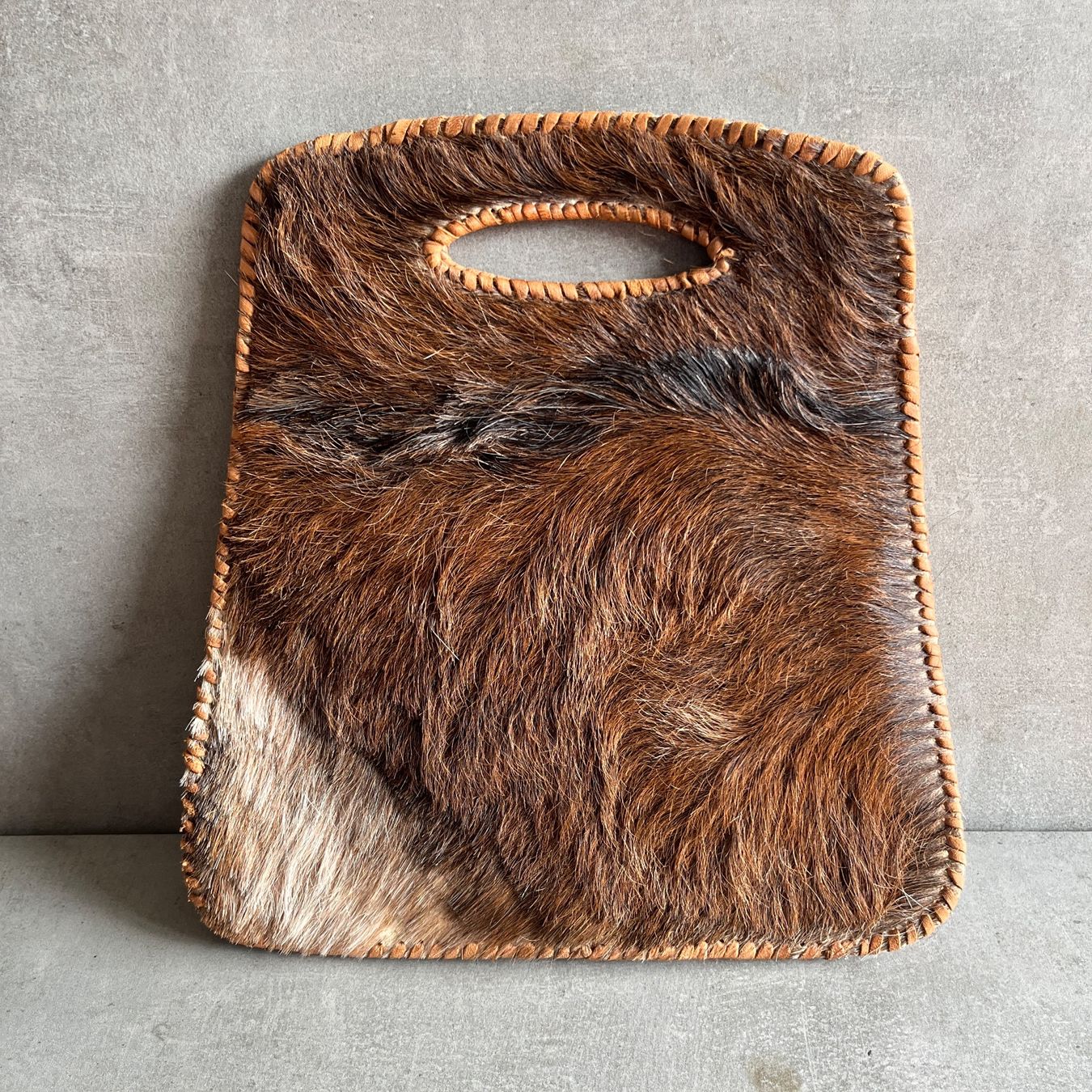 Borse: 2000s Cowhide Vintage Bag – Usato da Bern venduto da shoprestoredvintage 1