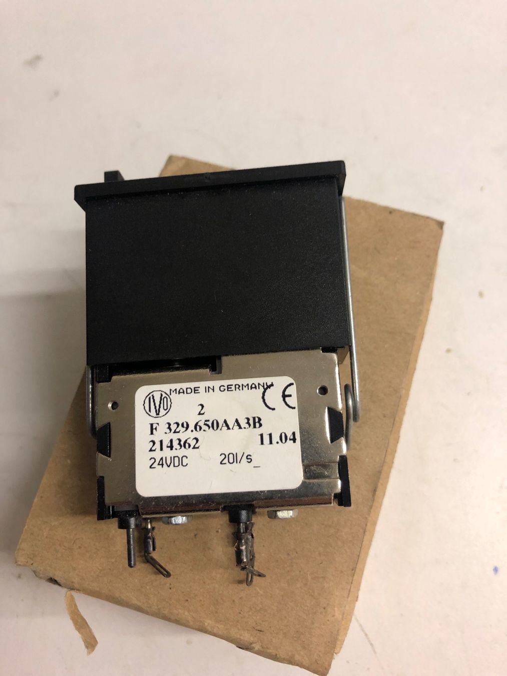 Metall- & Schlosserei Sonstiges: Zähler 24V – Neu und originalverpackt aus Schötz von EMTEC02 1