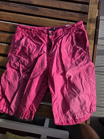 Sommerhose Erdbeerfarben