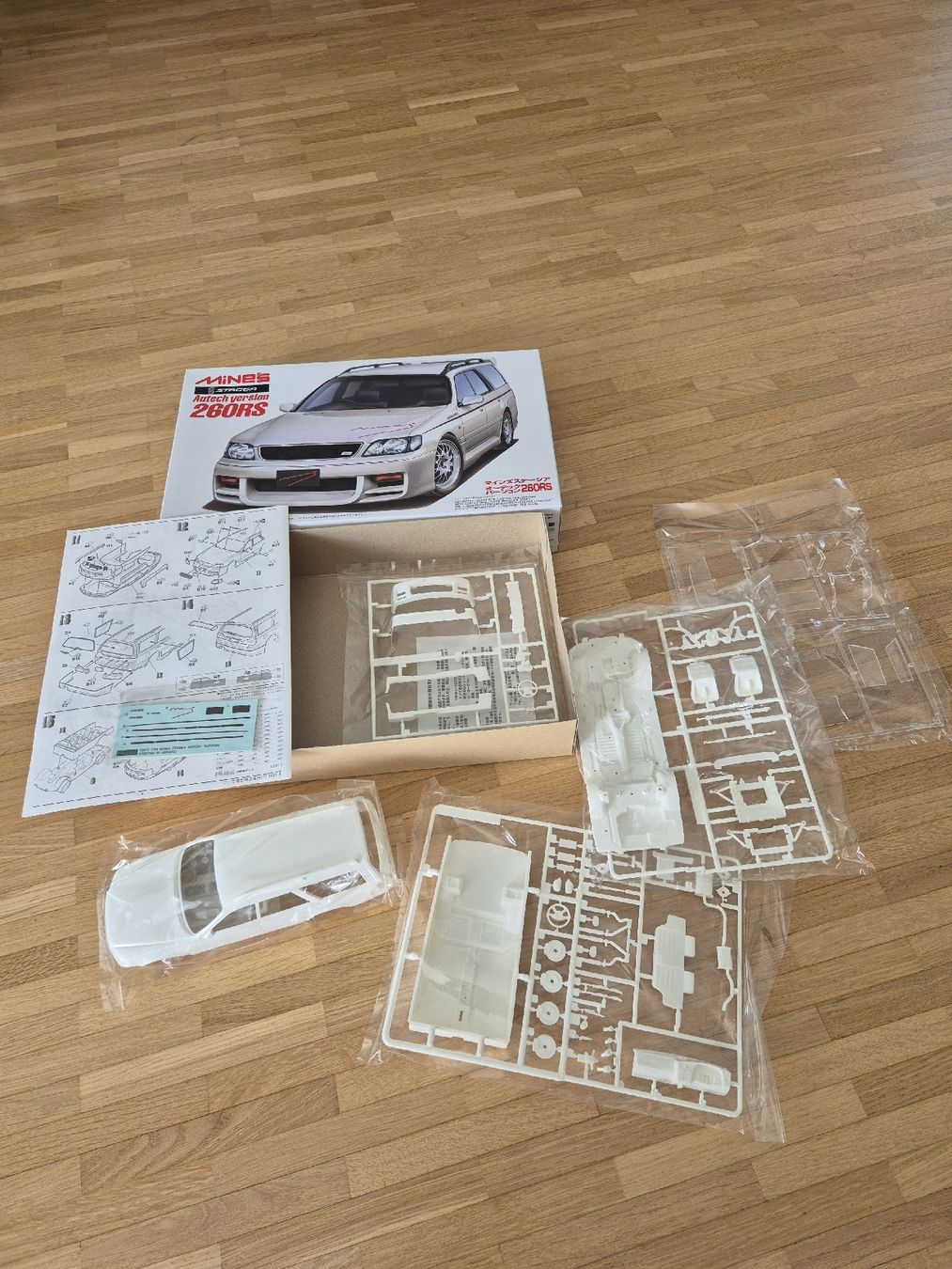 Nissan Modellini d'auto: 1/24 Mine's Stagea Autech Version 260RS  – Nuovo e nell'imballaggio originale da Cugy FR venduto da POWER-STI 4