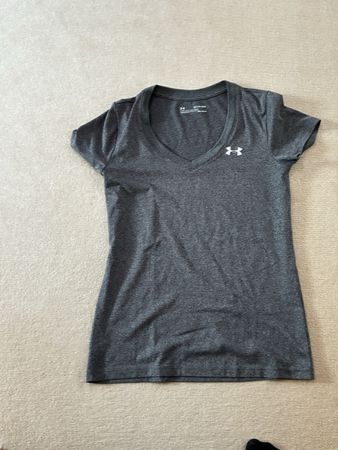 T-Shirt Under Armour grey Grösse XS HeatGear guter Zustand