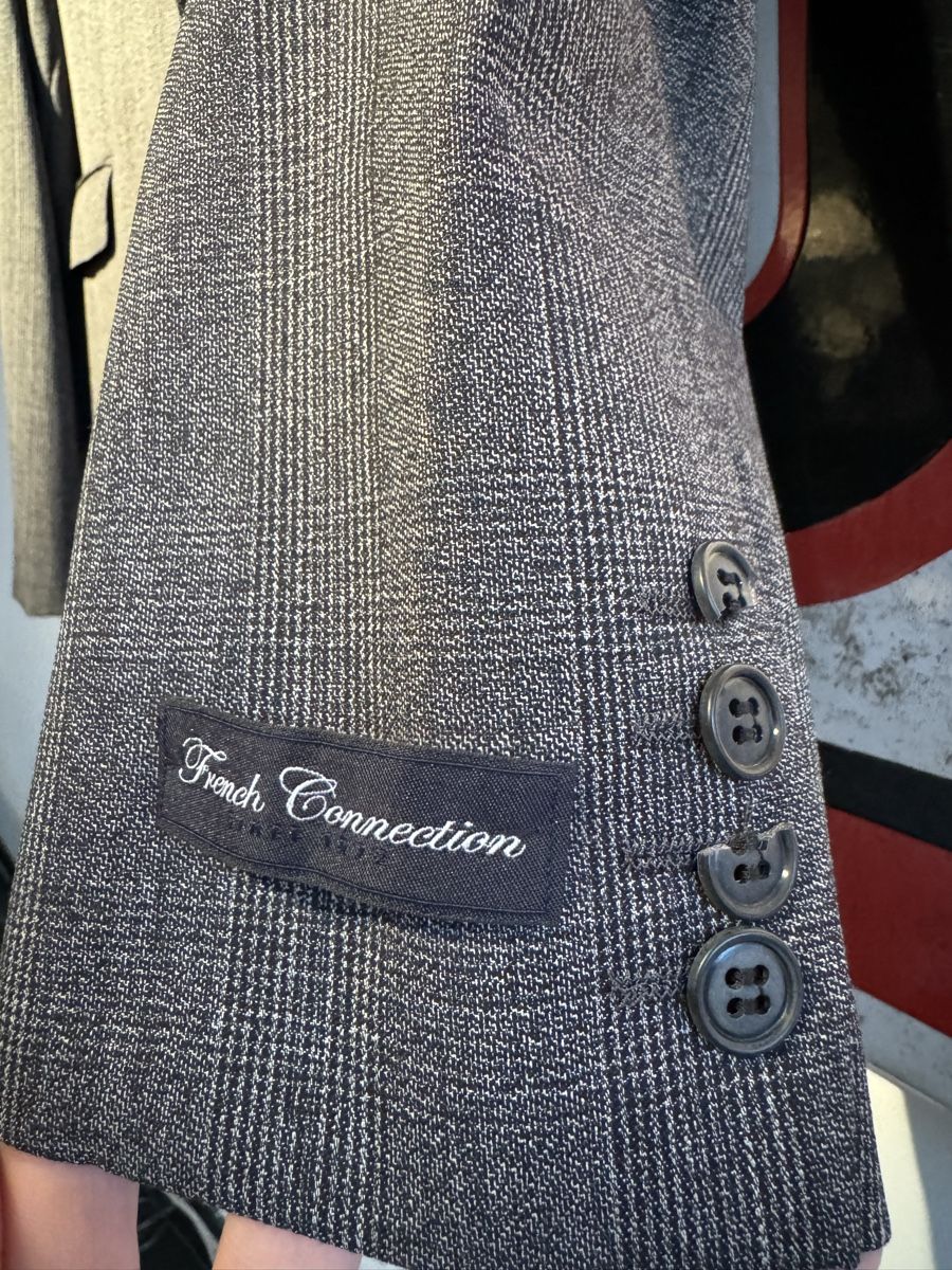 French Connection Completi: French Connection Herren Sakko Gr. 40, NEU! – Nuovo e nell'imballaggio originale da Riken AG venduto da ClaudiaChristina 2
