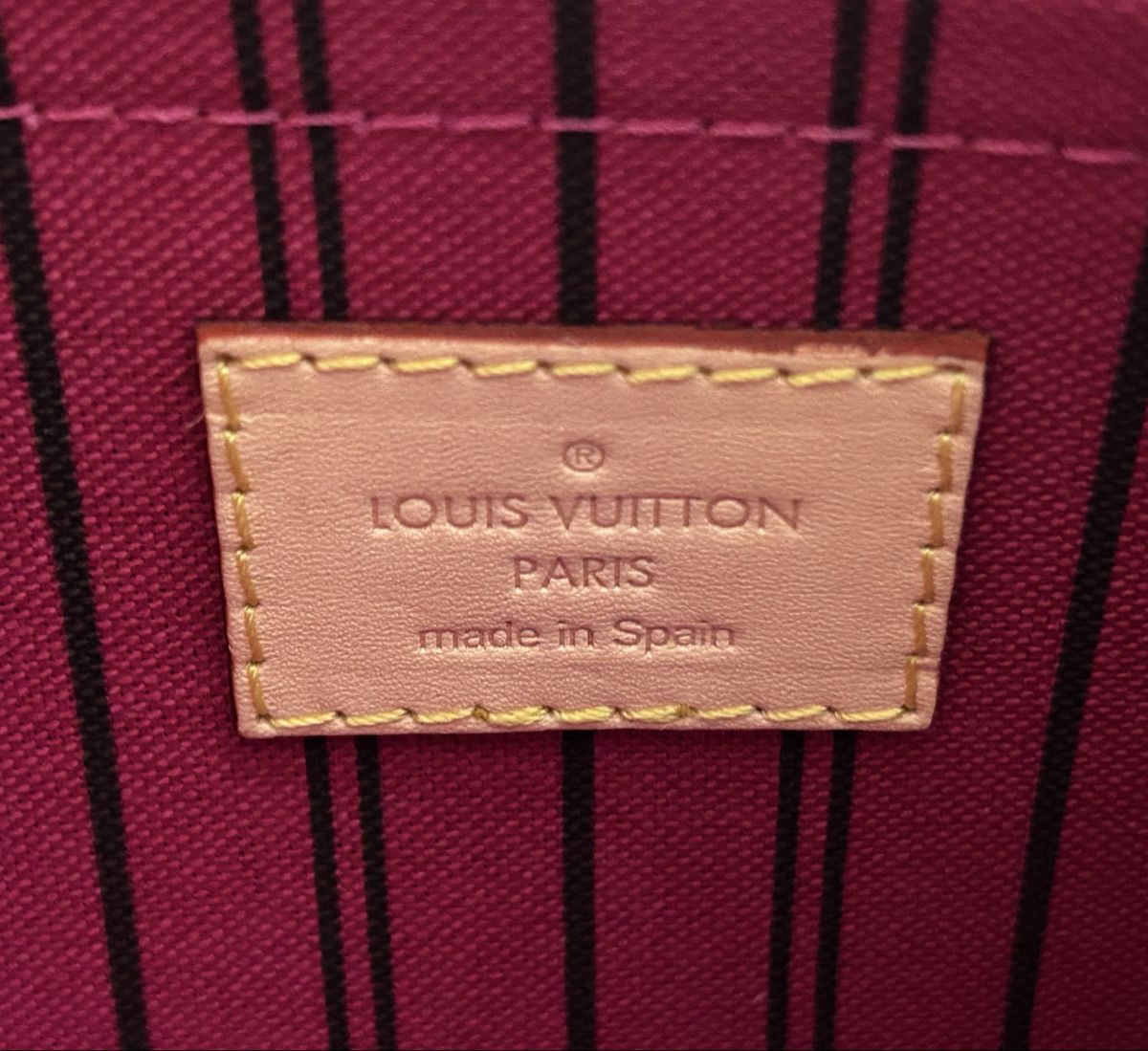 Louis Vuitton Custodie per cosmetici: Pochette LV Monogramm – Nuovo (secondo la descrizione) da Pregassona venduto da Kyttina 4