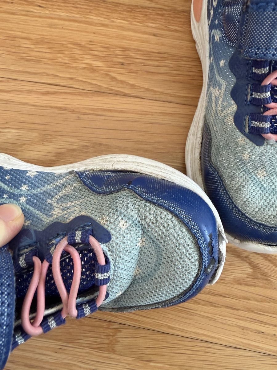 Schuhe für Mädchen: Kangaroos Kinderschuhe, Grösse 26 mit Licht. – Gebraucht aus Sursee von Ele_t6pb 3