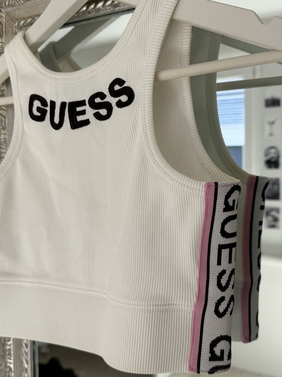 Tops: Guess Top – Gebraucht aus Meilen von ver_bh9r
