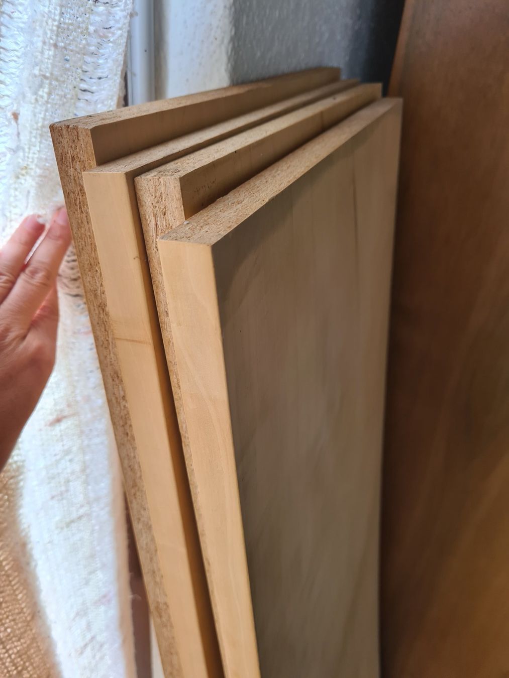 Armadi: Wunderschöner Holzschrank mit Tablaren – Usato da Küssnacht am Rigi venduto da irenech 1