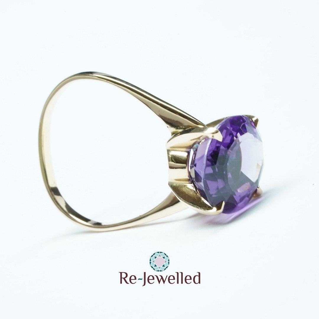 Anelli: Fingerring 18k Gelbgold mit Amethyst – Usato da Bülach venduto da Re-Jewelled 7
