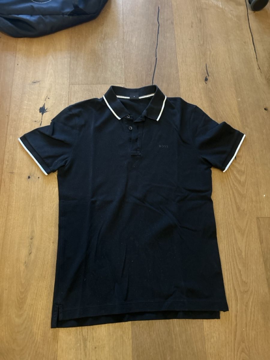 Hugo Boss Magliette Polo: Schwarzes Hugo Boss Poloshirt, Grösse S – Nuovo (secondo la descrizione) da Kriens venduto da lor_2x76 1