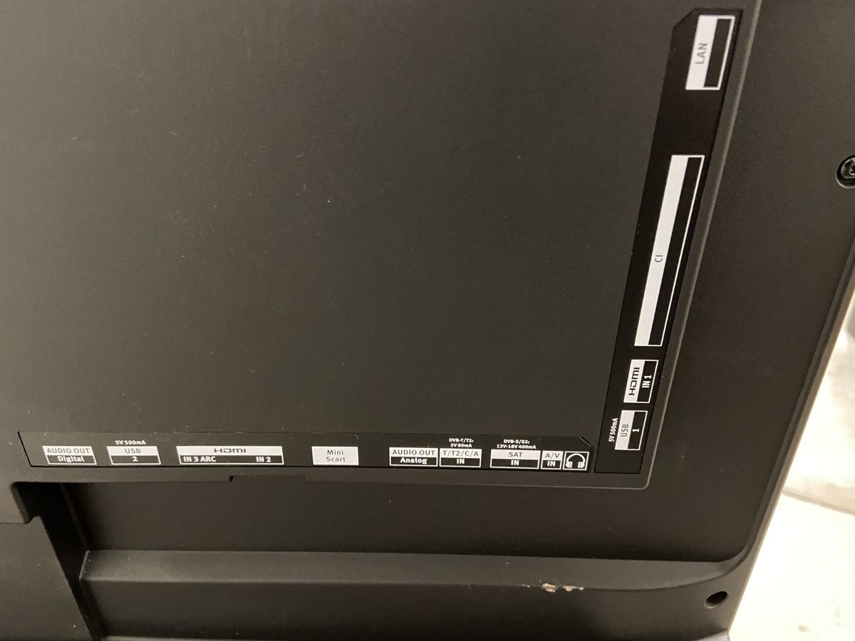 Televisori: Metz Cosmo 32" TV – Usato da Dietikon venduto da brocki-eyra 5