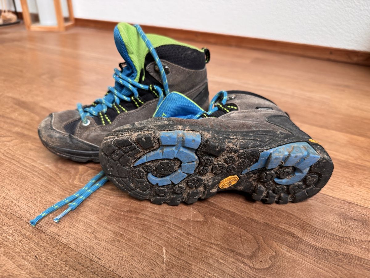 Scarpe per ragazzi: Kinder-Wanderschuhe Grösse 32 – Usato da Luzern venduto da simona80 2
