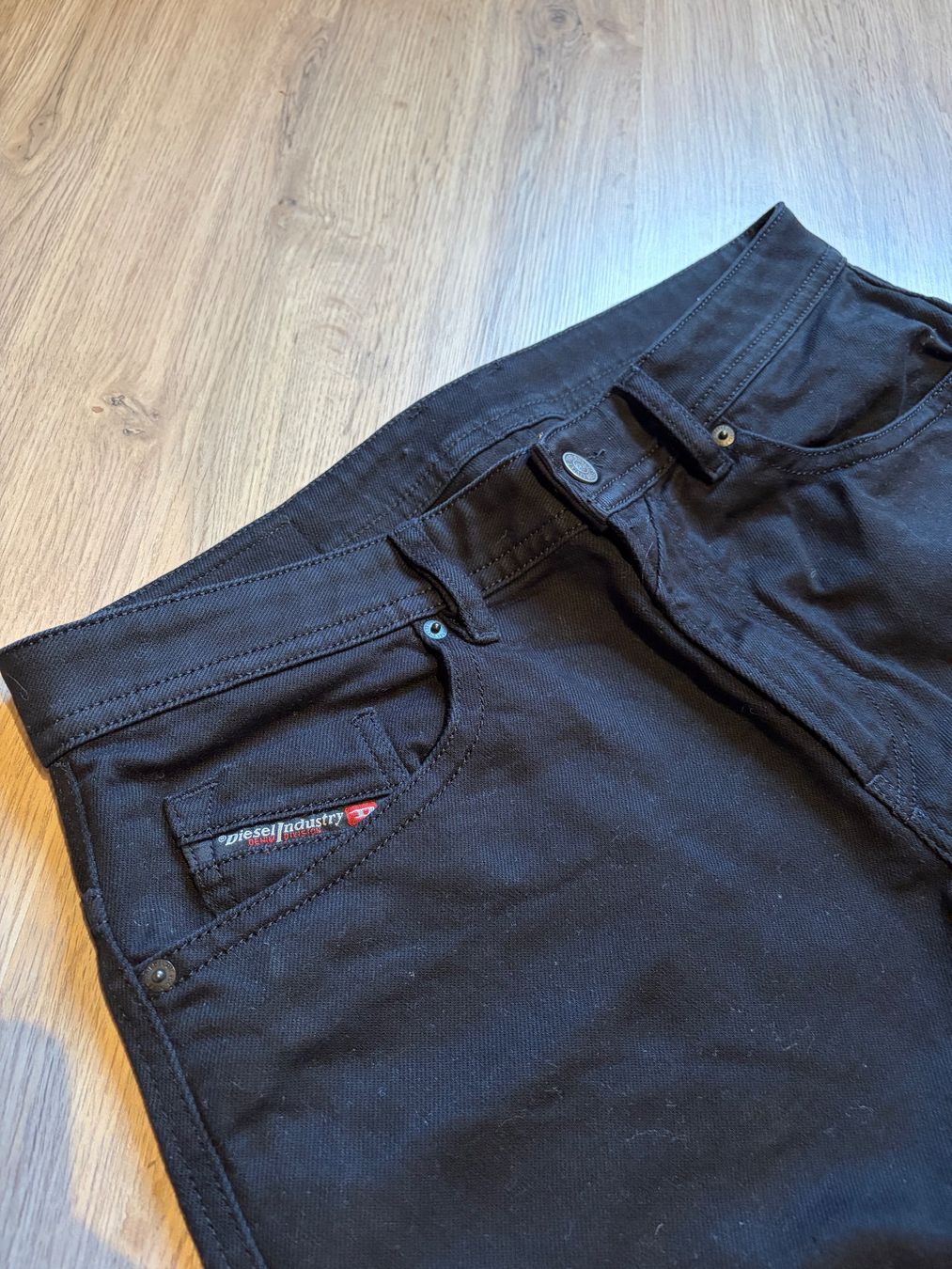 Diesel Jeans: Diesel Jeans Hose – Nuovo (secondo la descrizione) da Flums venduto da hochfinsler92 1