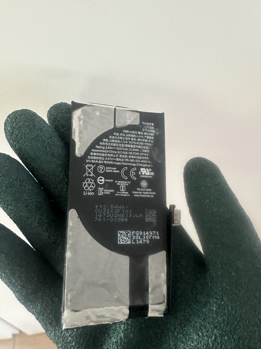 Apple Batterie: Apple Akku Batterie iPhone 13 - Originalteil - 73% – Usato da Fahrni b. Thun venduto da familymadech 2
