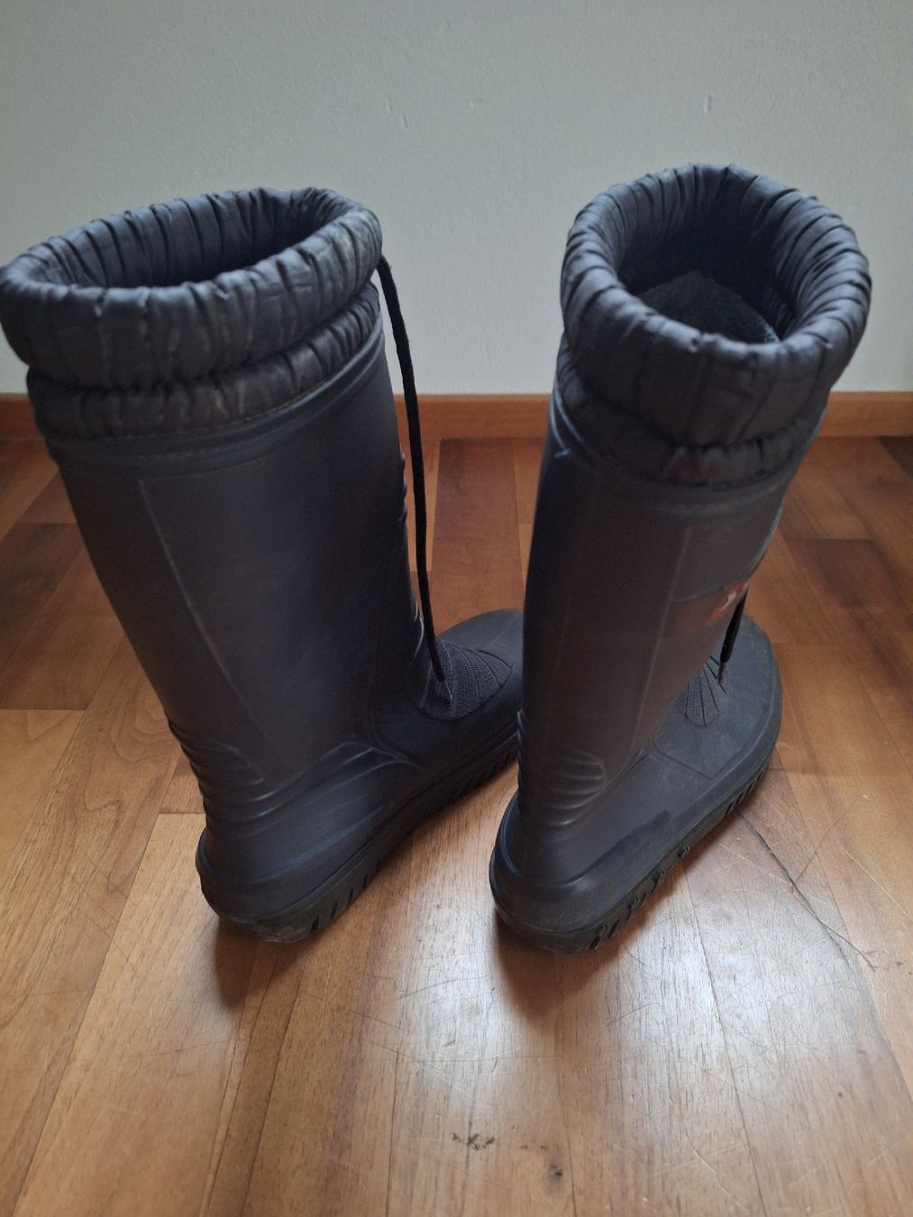 Spirale Herrenschuhe: Winterstiefel Spirale schwarz Grösse 37 – Gebraucht aus Affeltrangen von Salz-Pfeffer 2