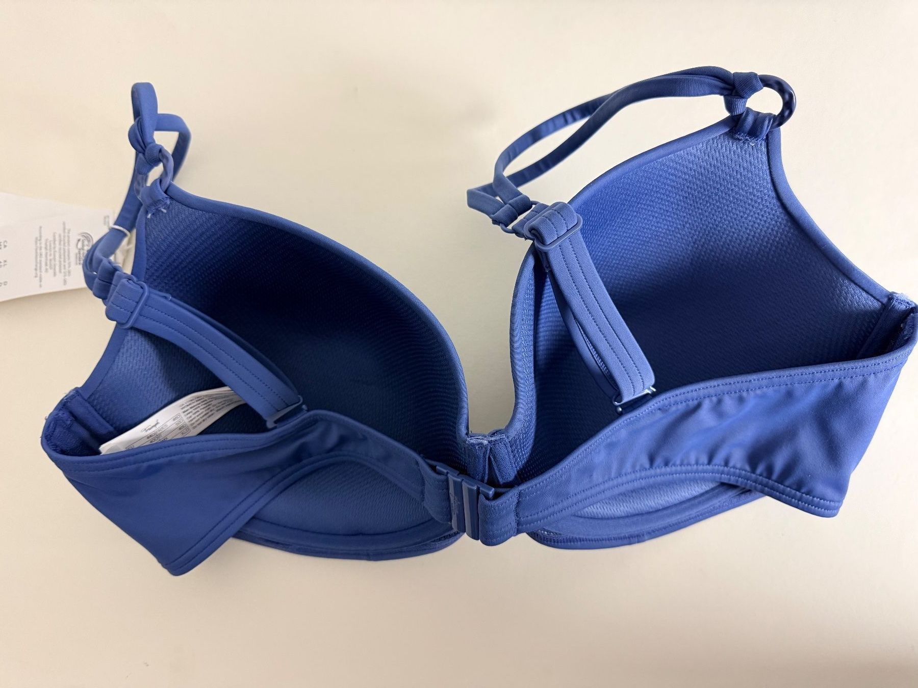 Triumph Costumi da bagno & Bikini: TRIUMPH, Bikini-Oberteil SUMMER MIX & MATCH, Grösse 44D – Nuovo e nell'imballaggio originale da Rudolfstetten venduto da gst_g7xl 2