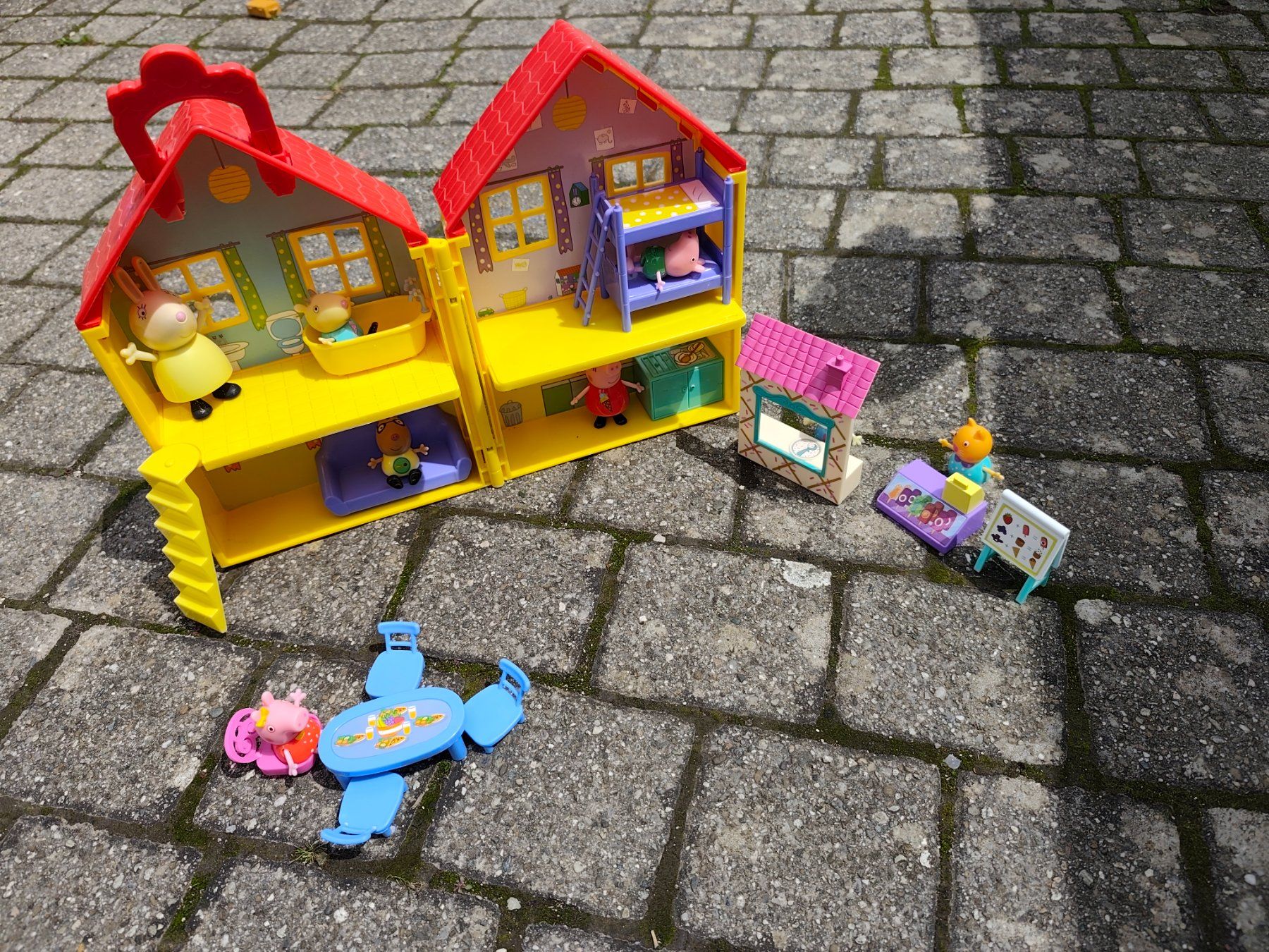 Spielhäuser: Maison Peppa Pig – Gebraucht aus Orbe von Arkesilas