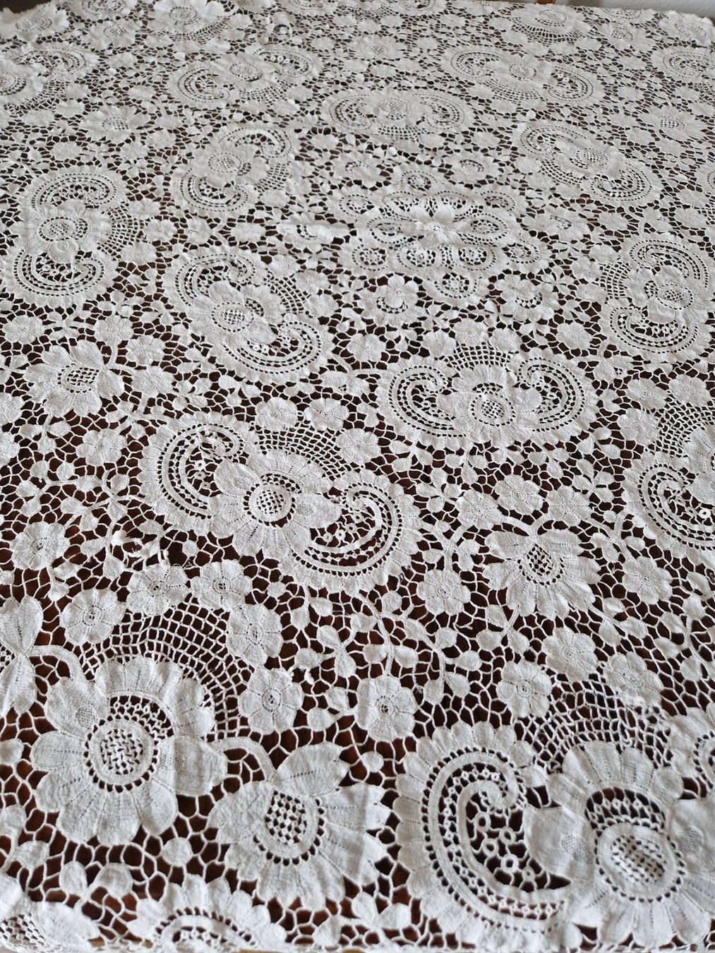 Altra biancheria da tavola: Plauenerspitze  Tischdecke Dm140cm – Usato da Bern venduto da Antikbatik 6