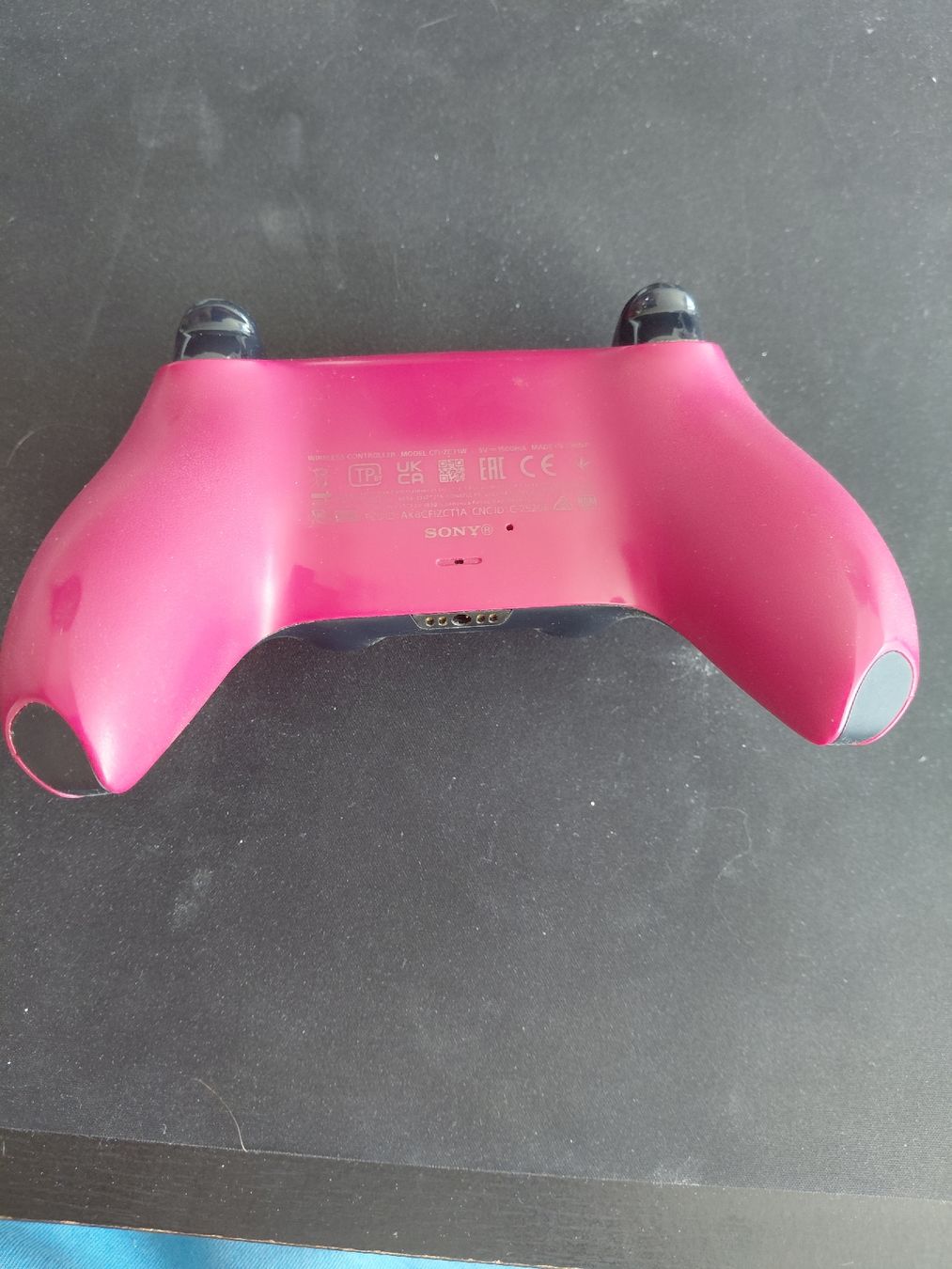 Sony Controller: Manette PS5 Rouge -  Parfait état  – Nuovo (secondo la descrizione) da Gland venduto da fio_nyd7 1