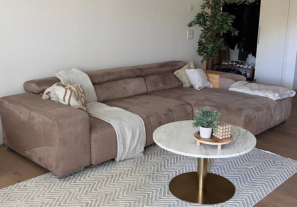 Conforama Divani: Ecksofa mit Elektrische Bettfunktion – Usato da Kölliken venduto da MaRo1303 1