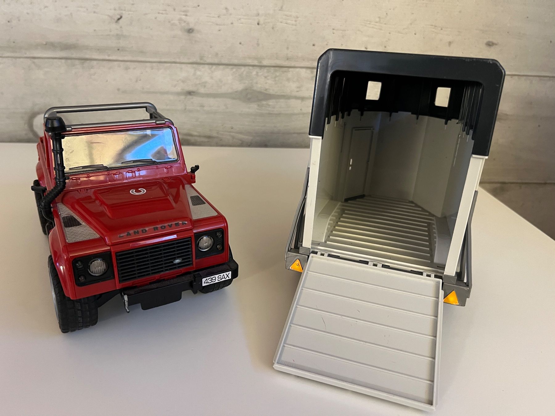 Schleich Giocattoli: Schleich Pick-Up mit Pferdeanhänger – Usato da Eschenbach SG venduto da Picasso1 1
