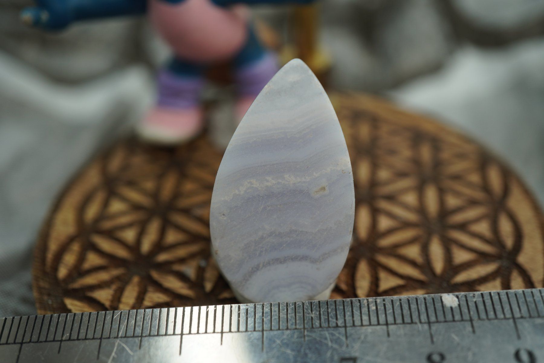 Mineralien & Heilsteine: Chalcedon     Blatt Geschnitzt  Cabochon   Ab 1.- – Neu und originalverpackt aus Eschenbach SG von topstone 7