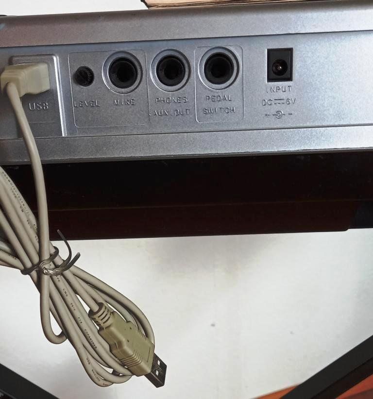 Bontempi Strumenti musicali: Bontempi Keyboard PM779 komplett mit Ständer – Usato da Baden venduto da sun_8csk 1