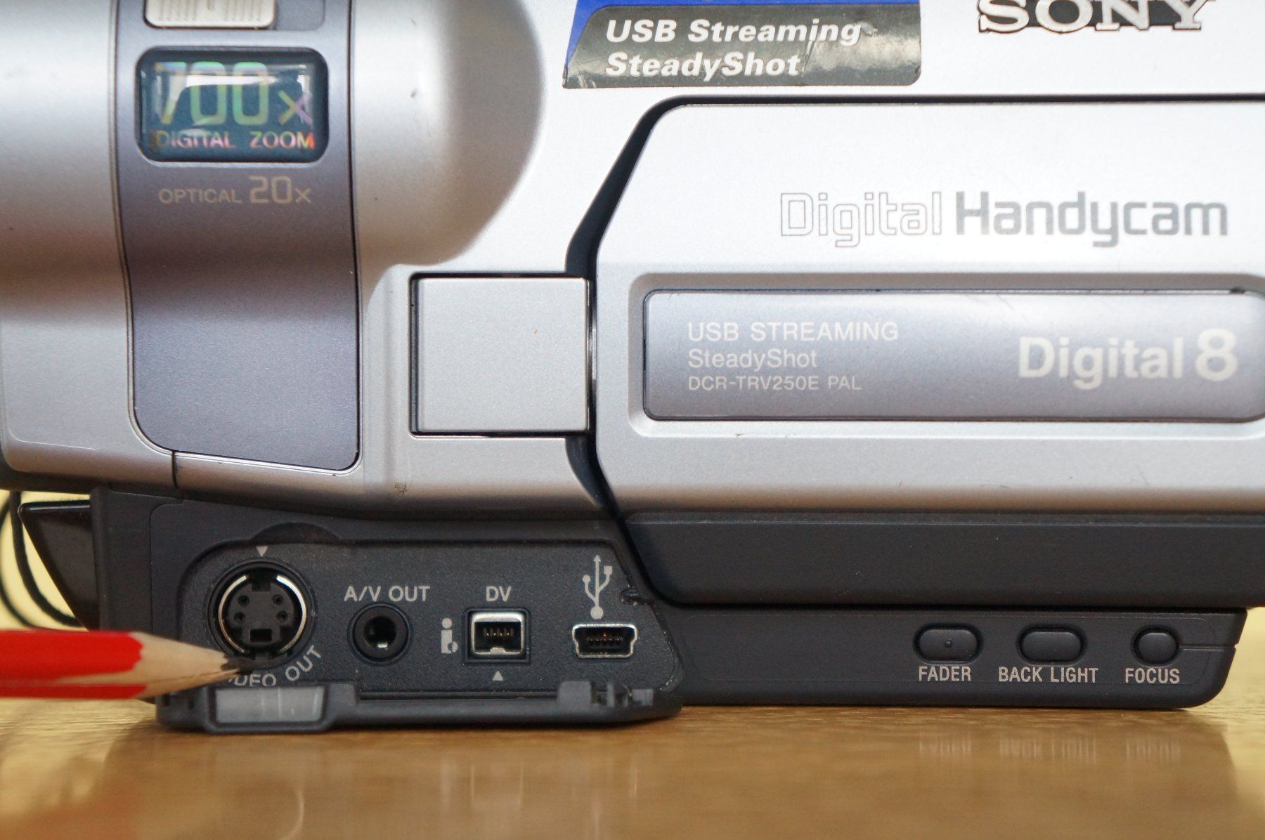Sony Videocamere: Sony TRV250E ... Digital8 Camcorder ... funktioniert – Usato da St.Gallen venduto da My_tinker 3