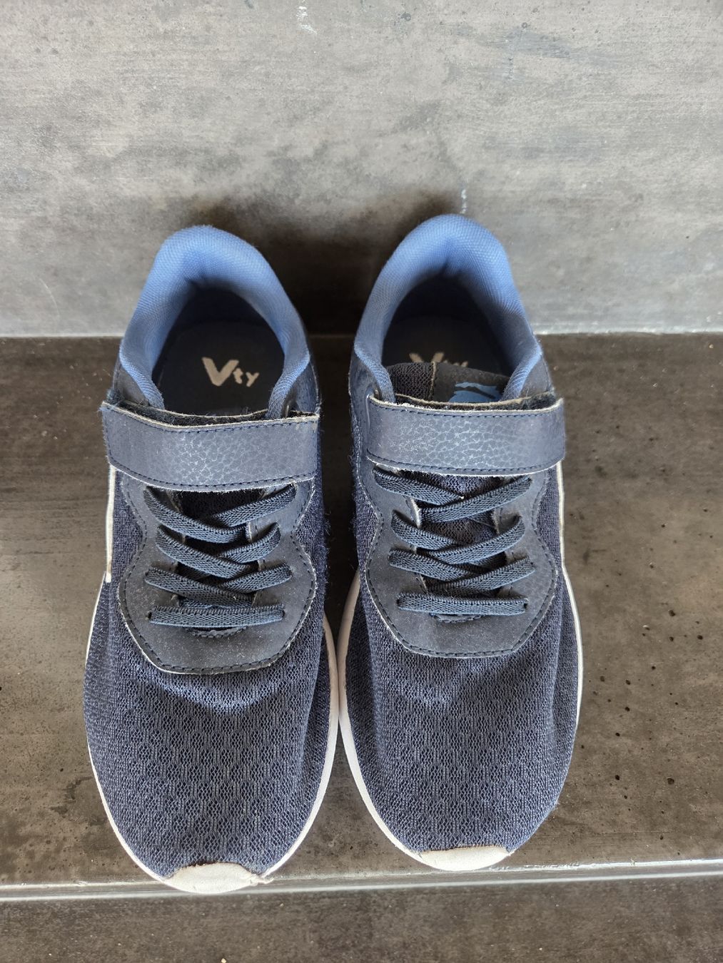 Scarpe da uomo: Vty Hallenturnschuhe Gr. 37 – Usato da Villars-sur-Glâne venduto da richardette 1