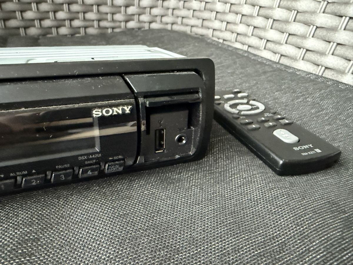 Sony Radio: Sony Autoradio DSX-A42UI USB – Usato da Giswil venduto da urr_7c5j 1